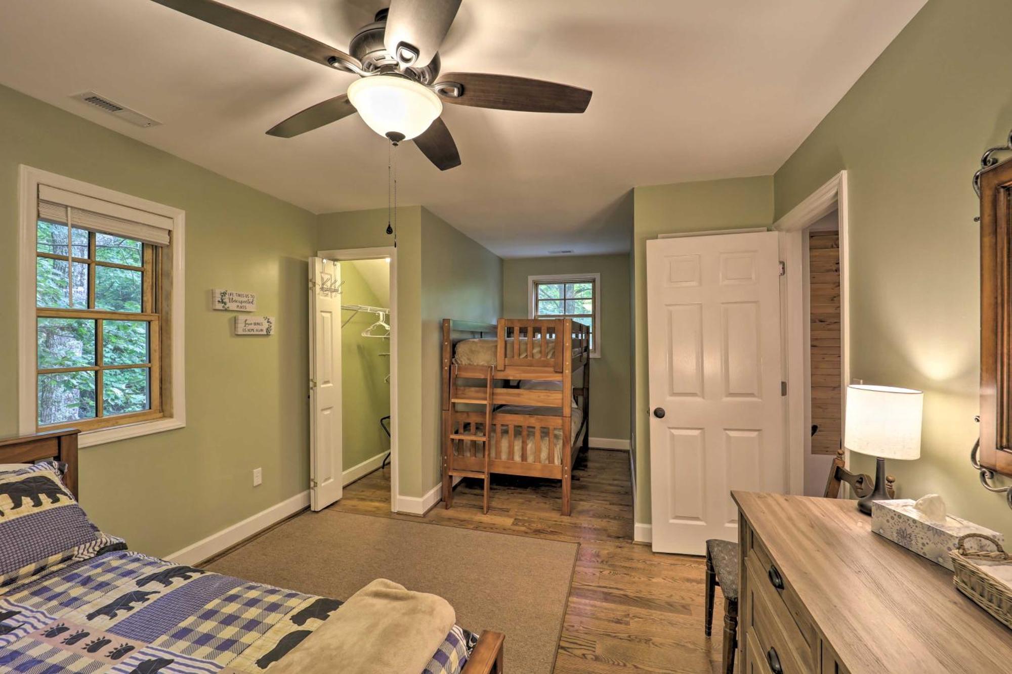 Newland Mountain Cabin Golf And Resort Amenities! מראה חיצוני תמונה